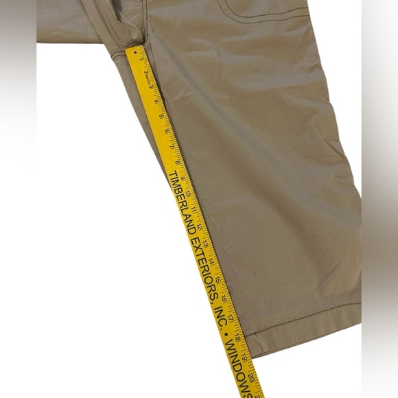 NWT St. John's Bay Capri Size 12 Petite Stretch Beige Roll Up Roll Down Crop New - Picture 12 of 13